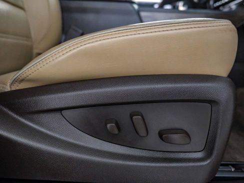 Used 2017 GMC Sierra 2500 Denali w/ Duramax Plus Package image 32