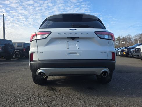 Certified 2022 Ford Escape SE w/ Cold Weather Package image 16