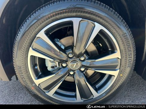 New 2026 Lexus UX 300h FWD image 10