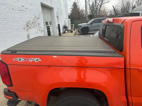 Used 2021 Chevrolet Colorado LT w/ LT Convenience Package image 10