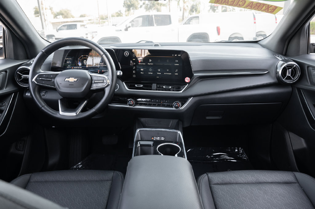 Used 2025 Chevrolet Equinox LT w/ Convenience Package II FWD image 21