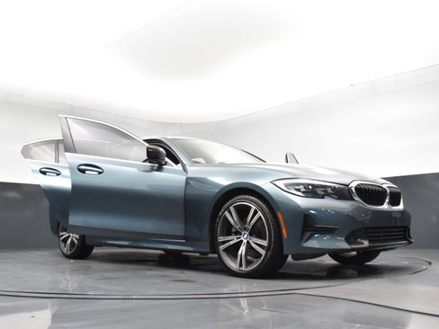 Used 2020 BMW 330i Sedan RWD image 31
