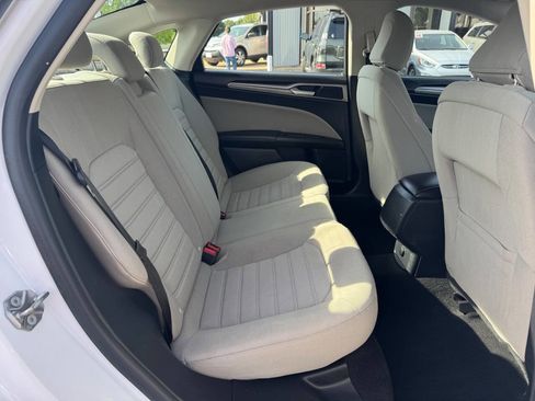 Used 2020 Ford Fusion S FWD image 22