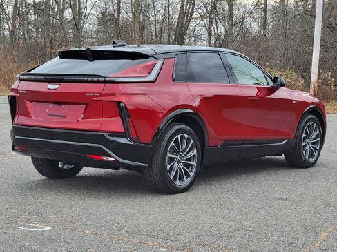 New 2026 Cadillac Lyriq Sport image 5