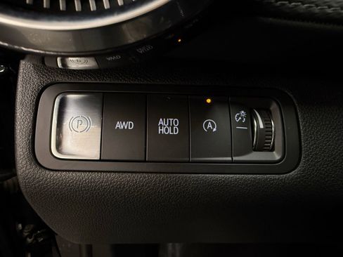 Used 2025 Chevrolet Equinox LT image 15