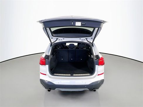 Used 2019 BMW X1 sDrive28i w/ M Sport Package image 28