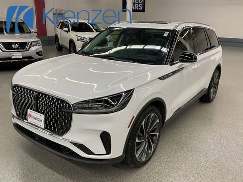 New 2026 Lincoln Aviator Reserve image 1
