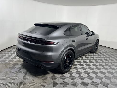 Certified 2026 Porsche Cayenne S AWD/4WD image 7