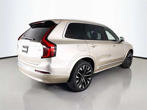 New 2026 Volvo XC90 T8 Plus w/ Protection Package Premier image 7