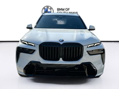 Certified 2023 BMW X7 xDrive40i w/ M Sport Package image 2
