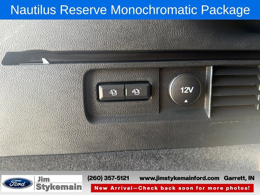 Used 2023 Lincoln Nautilus Reserve w/ Equipment Group 201A AWD/4WD image 30