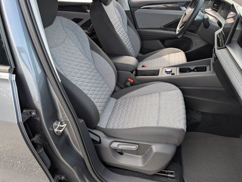 Used 2025 Volkswagen Tiguan S FWD image 20