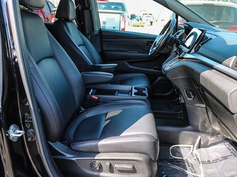 Used 2024 Honda Odyssey Sport image 16
