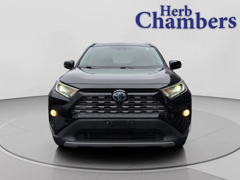 Used 2019 Toyota RAV4 Limited image 2