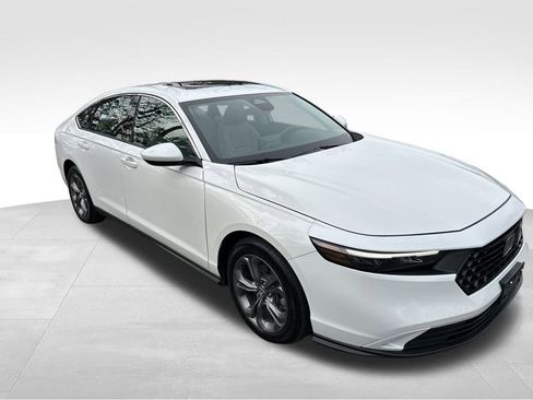 Used 2024 Honda Accord EX image 7