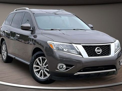 Used 2015 Nissan Pathfinder SV FWD image 10