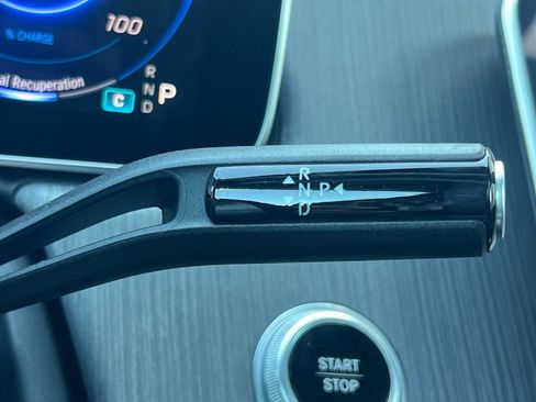 New 2026 Mercedes-Benz EQE 320 4MATIC SUV image 17