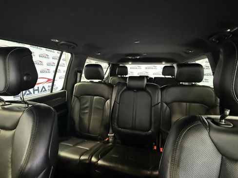 Used 2024 Jeep Wagoneer L Series II w/ Flexible Seating Group AWD/4WD image 37