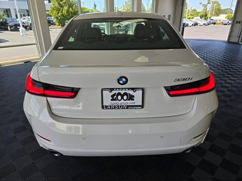 Used 2025 BMW 330i Sedan RWD image 4