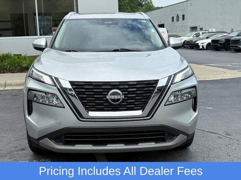 Certified 2023 Nissan Rogue SV w/ SV Premium B Package AWD/4WD image 4