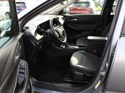 Used 2024 Buick Encore GX Preferred image 11