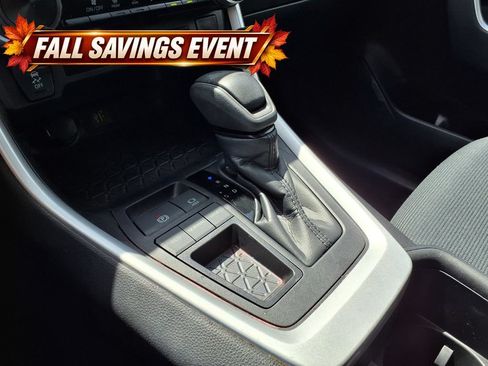 Used 2023 Toyota RAV4 LE FWD image 17