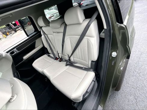 Used 2025 Hyundai Santa Fe SEL FWD image 21