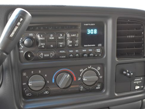 Used 2002 Chevrolet Silverado 2500 LS w/ Electrical Convenience Pkg AWD/4WD image 50