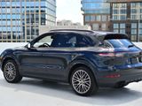 Certified 2022 Porsche Cayenne Platinum Edition image 3