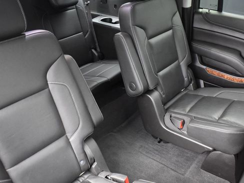 Used 2020 Chevrolet Suburban Premier w/ RST 6.2L Performance Edition image 27