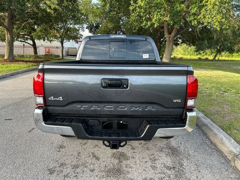 Used 2023 Toyota Tacoma SR5 AWD/4WD image 5