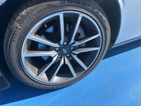 Used 2021 Dodge Challenger R/T w/ Plus Package image 4