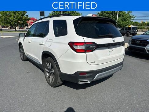 Used 2023 Honda Pilot Touring image 5