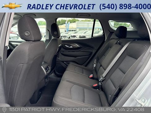 Used 2023 GMC Terrain SLE w/ Driver Convenience Package AWD/4WD image 13