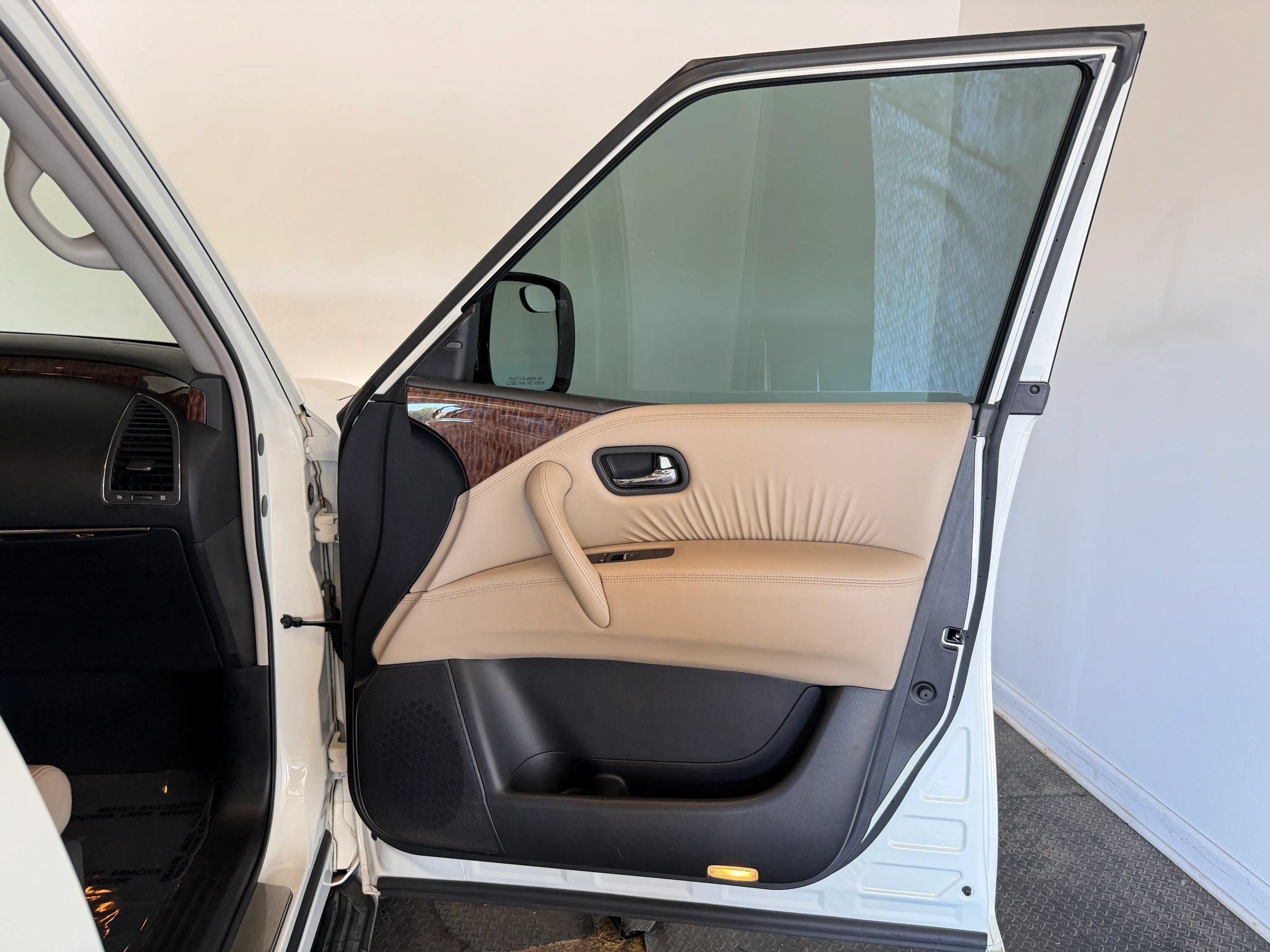 Used 2017 Nissan Armada SL w/ Technology Package RWD image 33