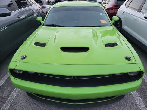 Used 2015 Dodge Challenger R/T Plus image 4