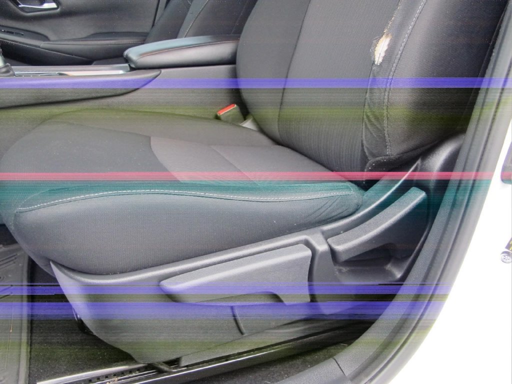 Used 2022 Nissan Sentra SV w/ All-Weather Package FWD image 11