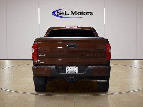 Used 2016 Toyota Tundra Limited w/ Limited Premium Package AWD/4WD image 7