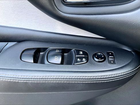 Used 2019 Nissan Murano SV FWD image 33