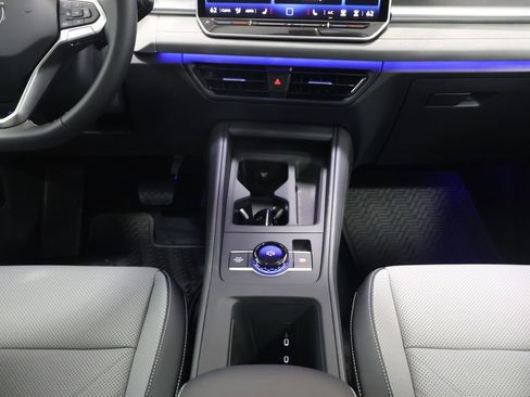 New 2026 Volkswagen Tiguan SE AWD/4WD image 20