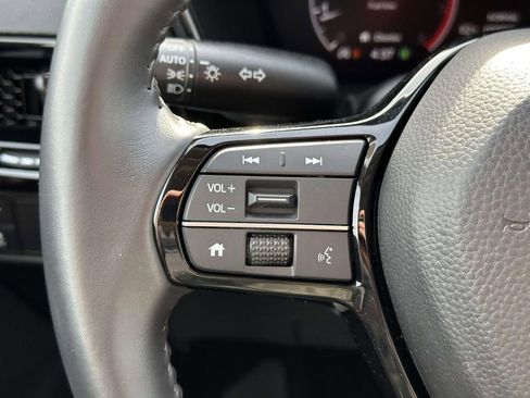 Used 2025 Honda CR-V EX-L image 24