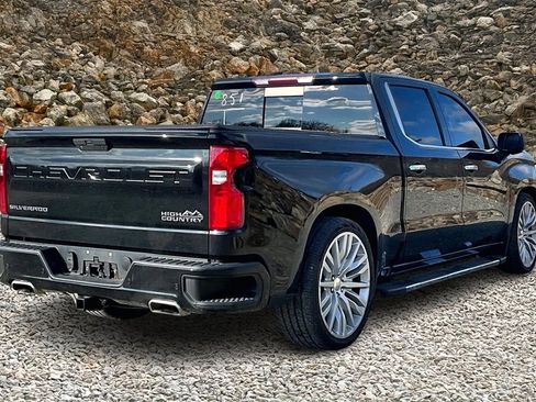 Used 2019 Chevrolet Silverado 1500 High Country image 2