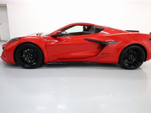 Used 2025 Chevrolet Corvette Z06 image 63