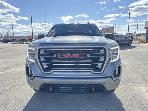 Used 2021 GMC Sierra 1500 AT4 w/ AT4 Preferred Package image 8