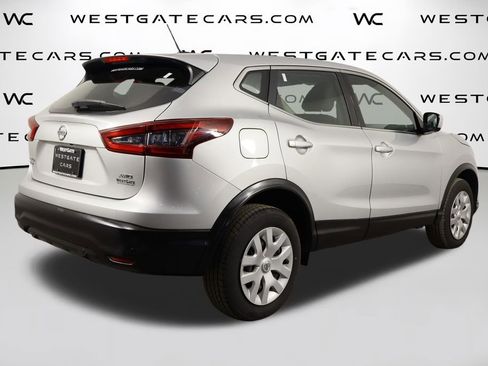 Used 2020 Nissan Rogue Sport S image 41