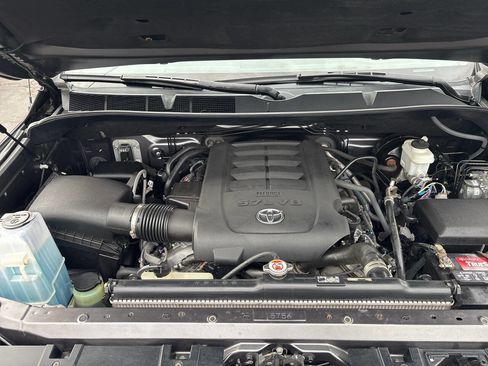 Used 2019 Toyota Tundra Limited w/ Limited Premium Package image 34