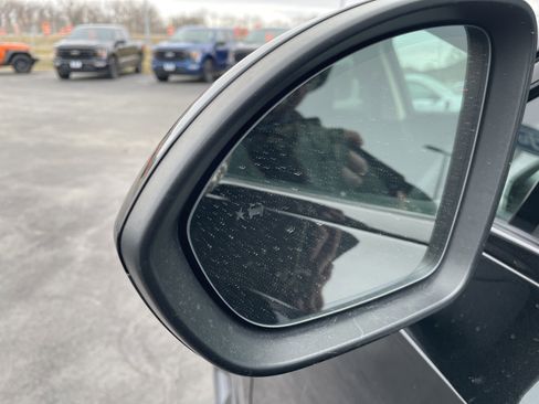 Used 2023 Buick Envision Essence w/ Technology Package I image 11