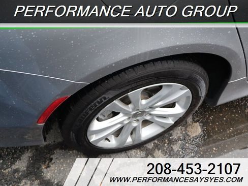 Used 2015 Chrysler 200 Limited image 26