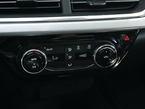 New 2026 Chevrolet Trax LT w/ LPO, Blackout Package FWD image 25