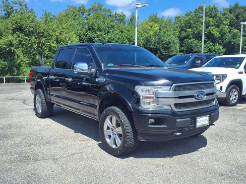 Used 2018 Ford F150 Platinum w/ Equipment Group 701A Luxury AWD/4WD image 20